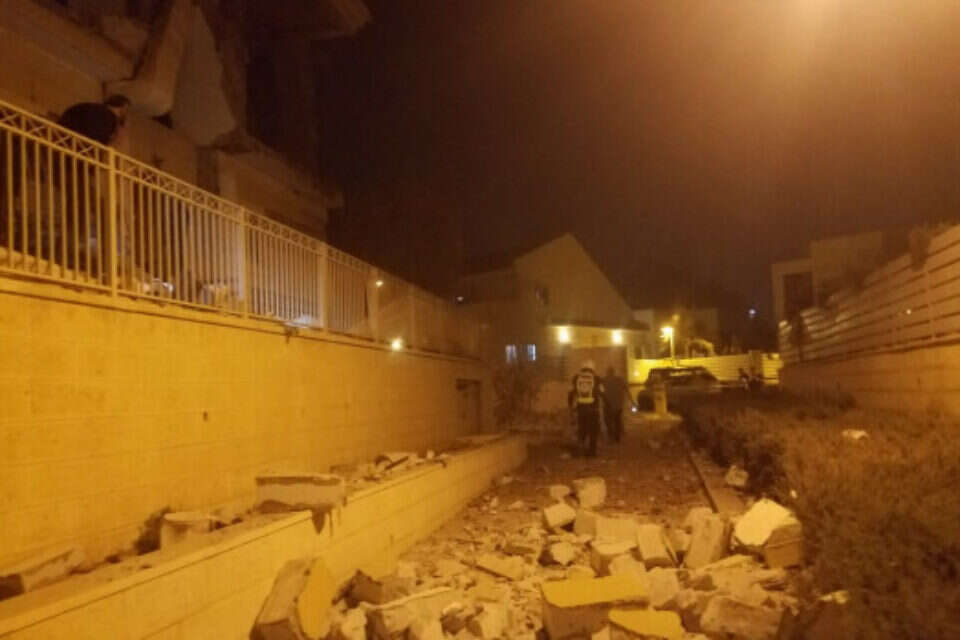 צוותי החילוץ בזירת האירוע // צילום: דוברות מד"א , 