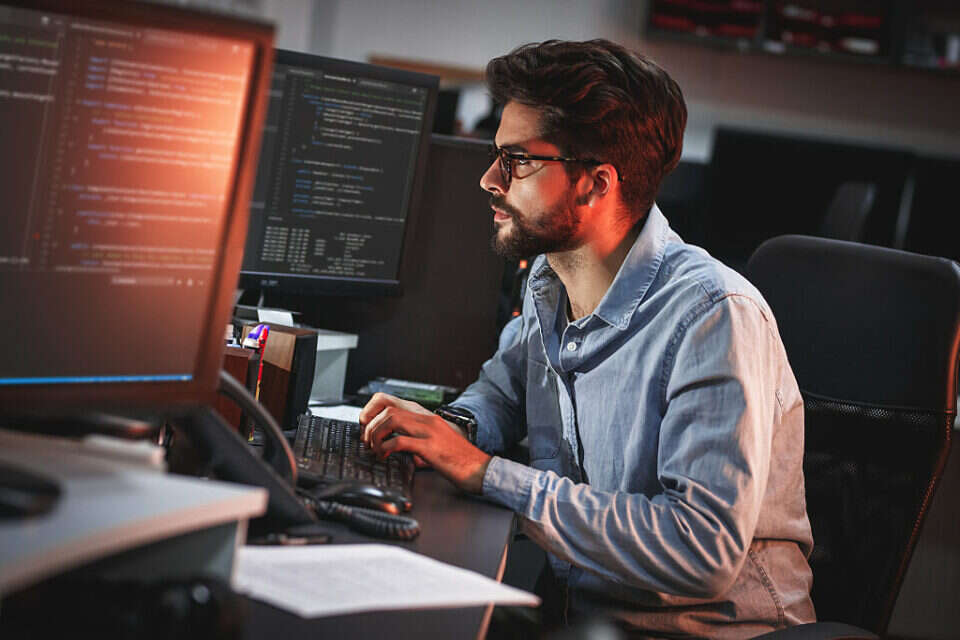 דרושים מהנדסים מכל הסוגים , Getty Images