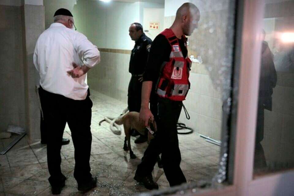 זירת השריפה בביתר עילית // צילום: אורן בן חקון , 