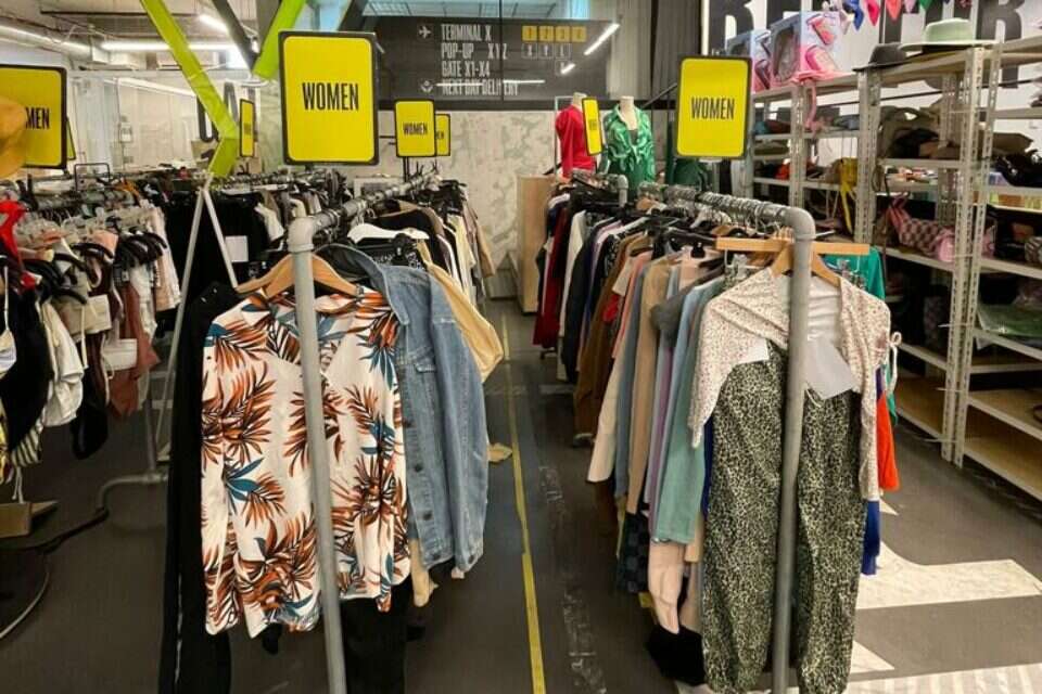 טרמינל איקס , ללא