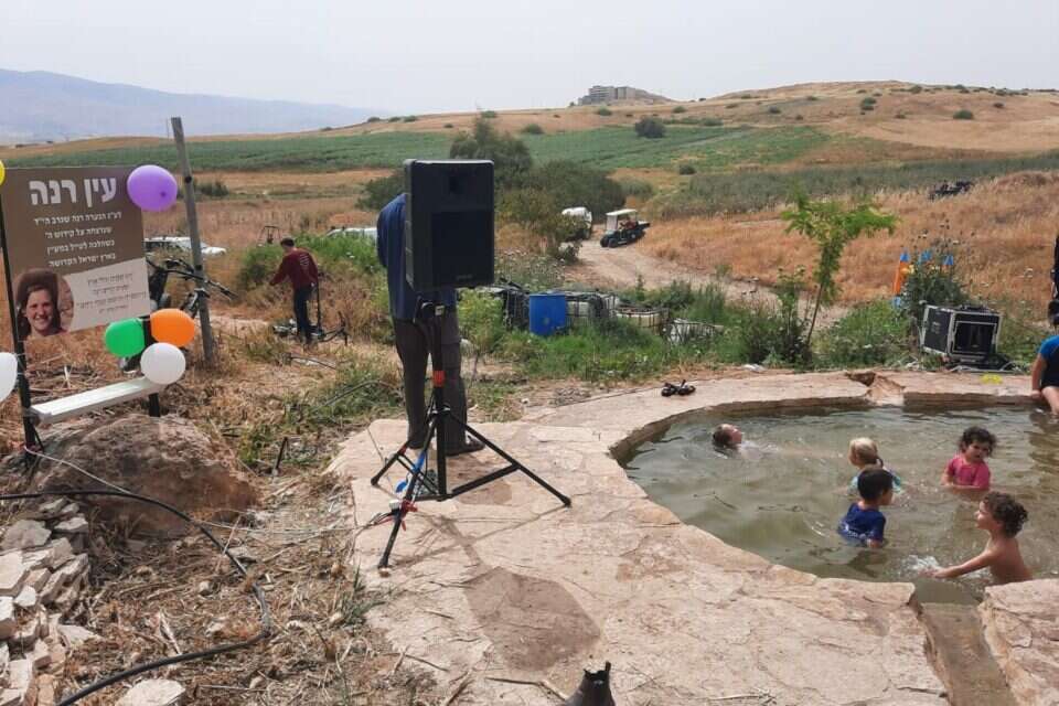 מעיין חדש נחנך בבקעת הירדן לזכרה של רנה שנרב ז"ל
