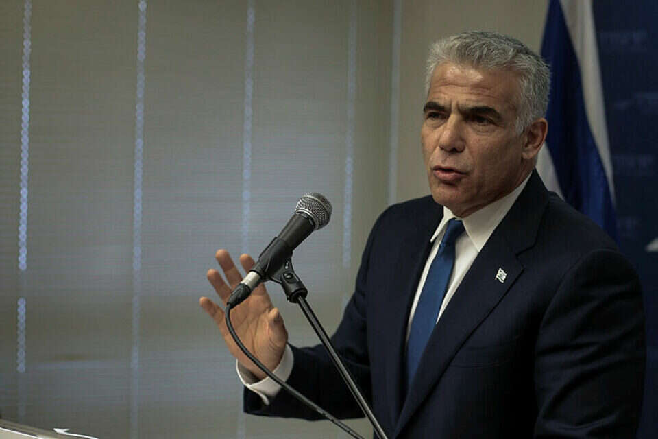 "מה יקרה אם באתר של הליכוד תופיע אמירה מזלזלת על משפחות שכולות?". לפיד // צילום: אורן בן חקון ,