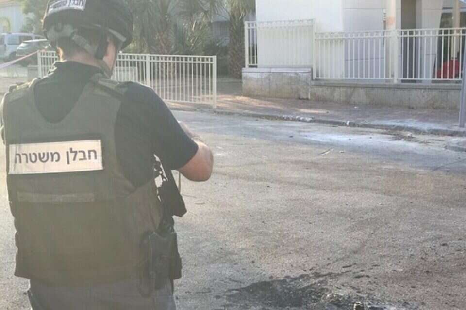 ירי תלול מסלול נפל בשדרות // צילום: דוברות המשטרה ,