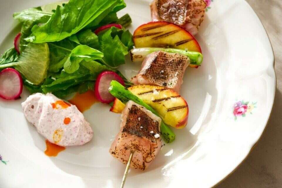 שיפוד דג ונקטרינה  , גיל אבירם להפקת יקב טורא