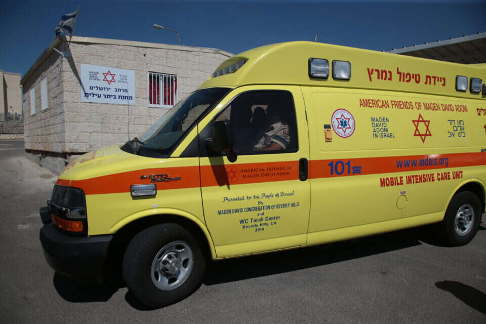 ניידת של מגן דוד אדום , צילום אילוסטרציה: אורן בן חקון