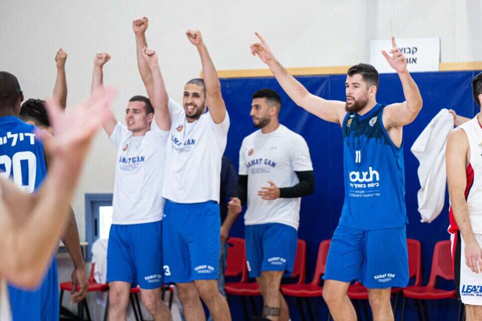 שחקני רמת גן חוגגים, היום במודיעין , יעל אמסילי