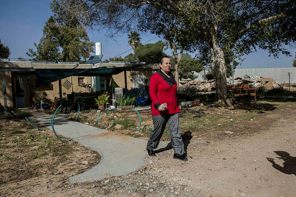 "כולנו מקווים שהסנונית הראשונה תהיה מחר". קיבוץ כרם שלום ,