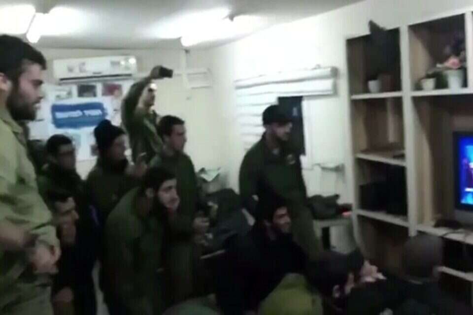 החיילים, רגע לפני הזכייה // צילום: אתר צה"ל , 