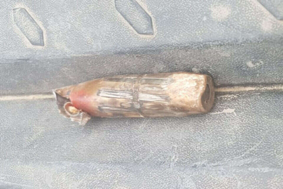 ,