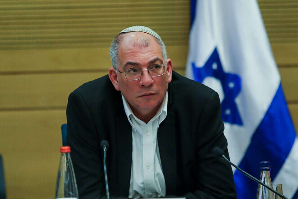 ח"כ אורבך , אורן בן חקון