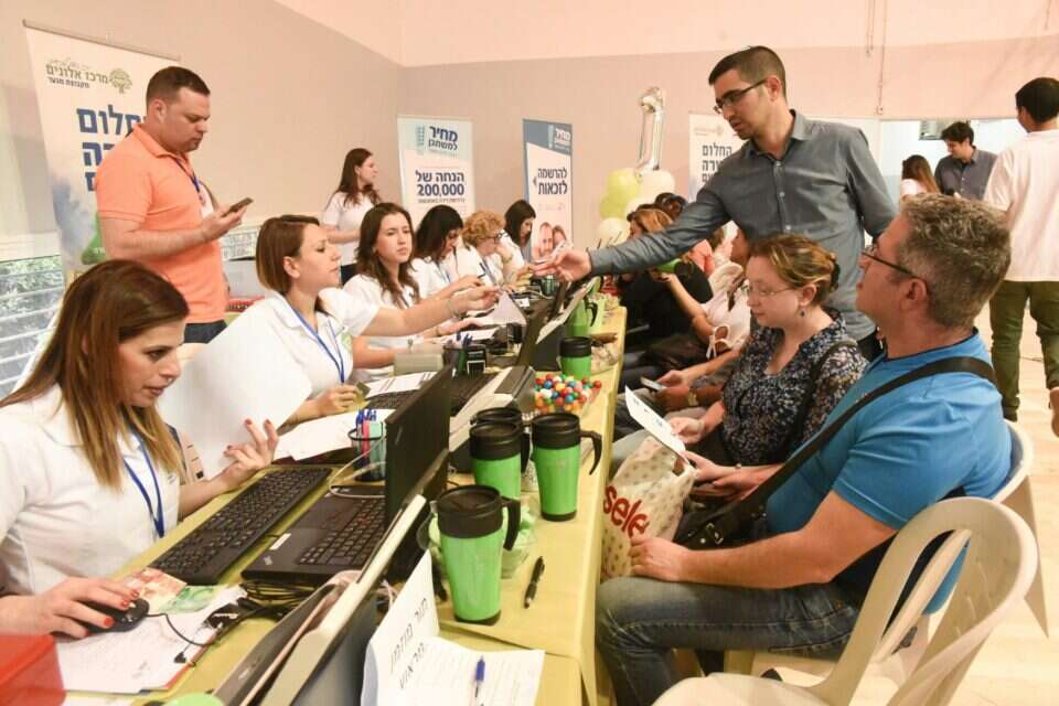 דירה בהנחה, ביקושים חסרי תקדים