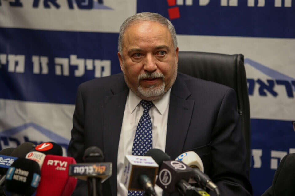 שר הביטחון ליברמן // צילום: אורן בן חקון ,