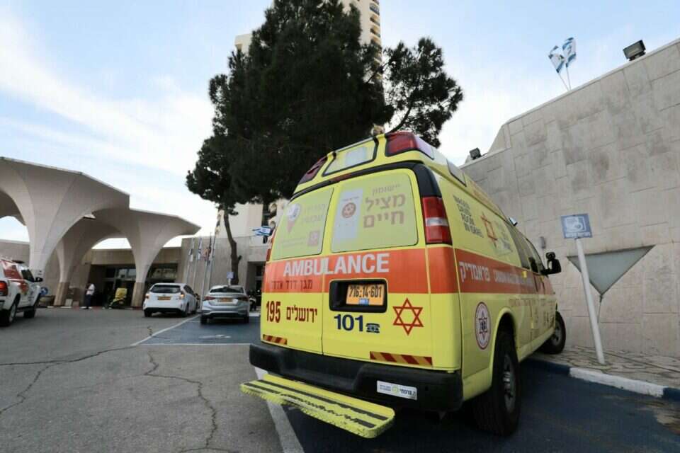 גבר כבן 50 נמחץ למוות , אורן בן חקון