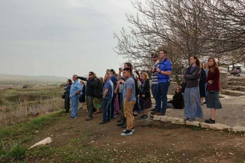צילום: אייל מרגולין, ג'יני // מטיילים באזור קונטרה בשבת ,
