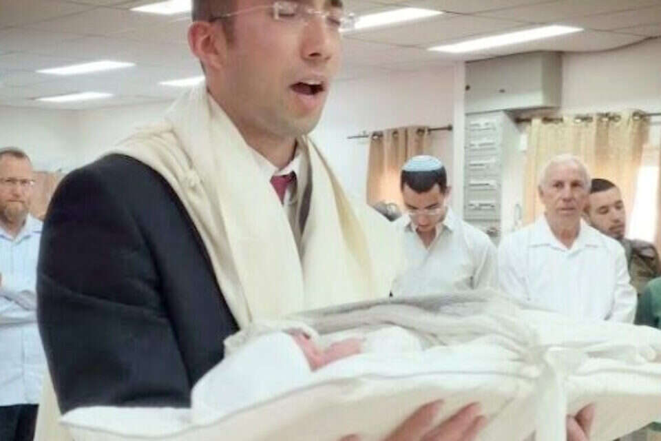 ,