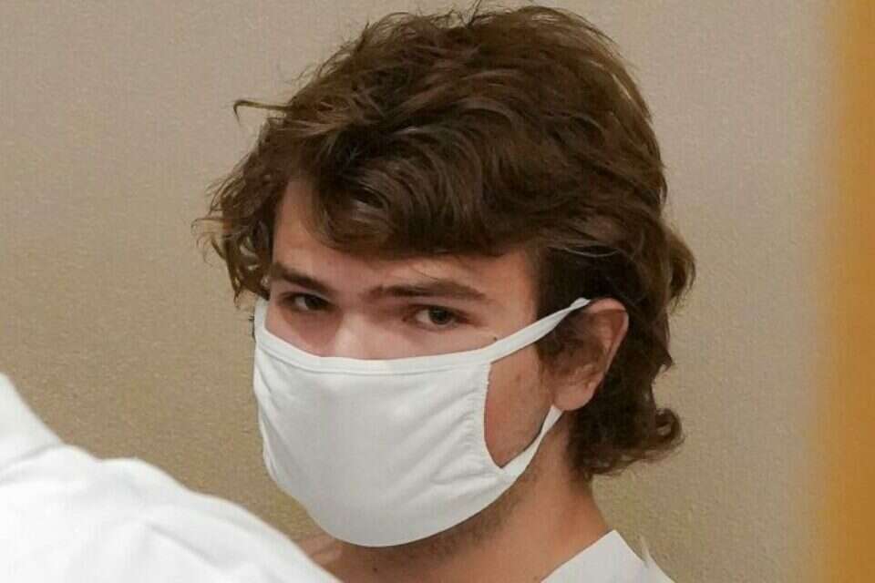 היורה בטבח בבאפלו, פייטון גנדרון , .