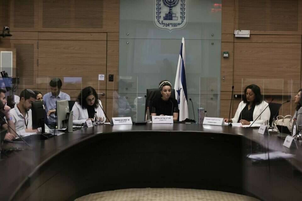 עידית סילמן במתקפה , אורן בן חקון
