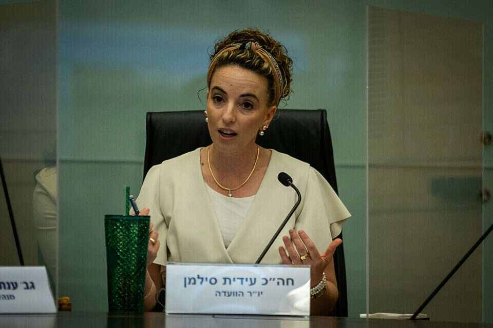 פרישת סילמן חידדה גם לחברי ימינה וגם לשותפיהם משמאל, שהם לא יהיו יותר אסקופה נדרסת , אורן בן חקון