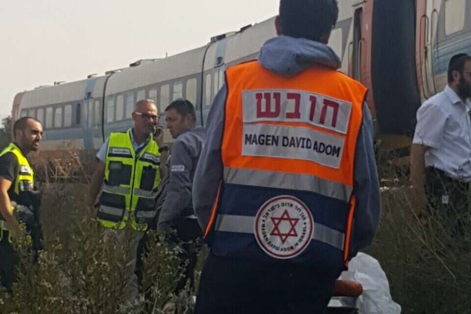 צילום: דוברות מד"א // זירת התאונה ,