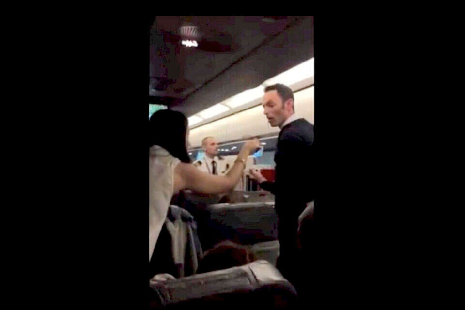 "טיסת השוקולד" אלימות בטיסות בישראל , מתוך פייסבוק