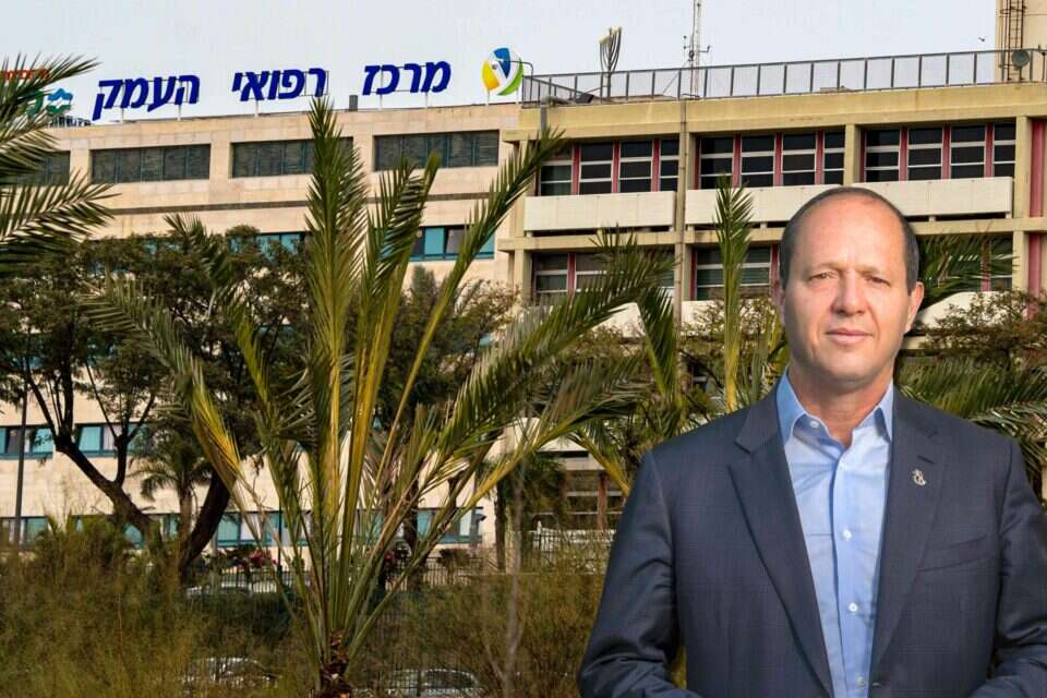 "העבר לנו את המשכורת שלך". בית חולים העמק בפנייה לברקת , גיל אליהו-ג׳יני / פיני סילוק