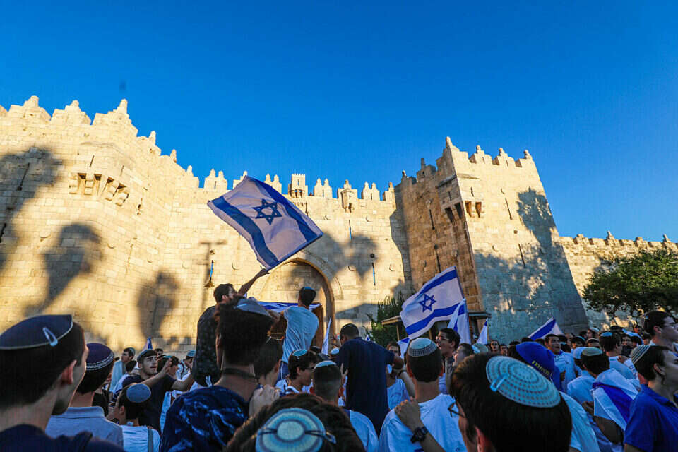 בני הציונות הדתית במצעד הדגלים (ארכיון) , אורן בן חקון