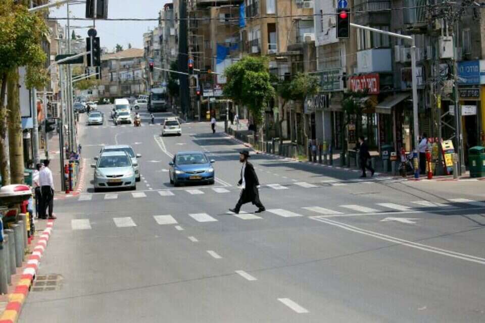 בני ברק (למצולמים אין קשר לנאמר) , קוקו