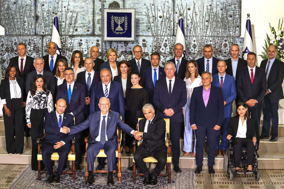 שרי הממשלה היוצאת , אורן בן חקון