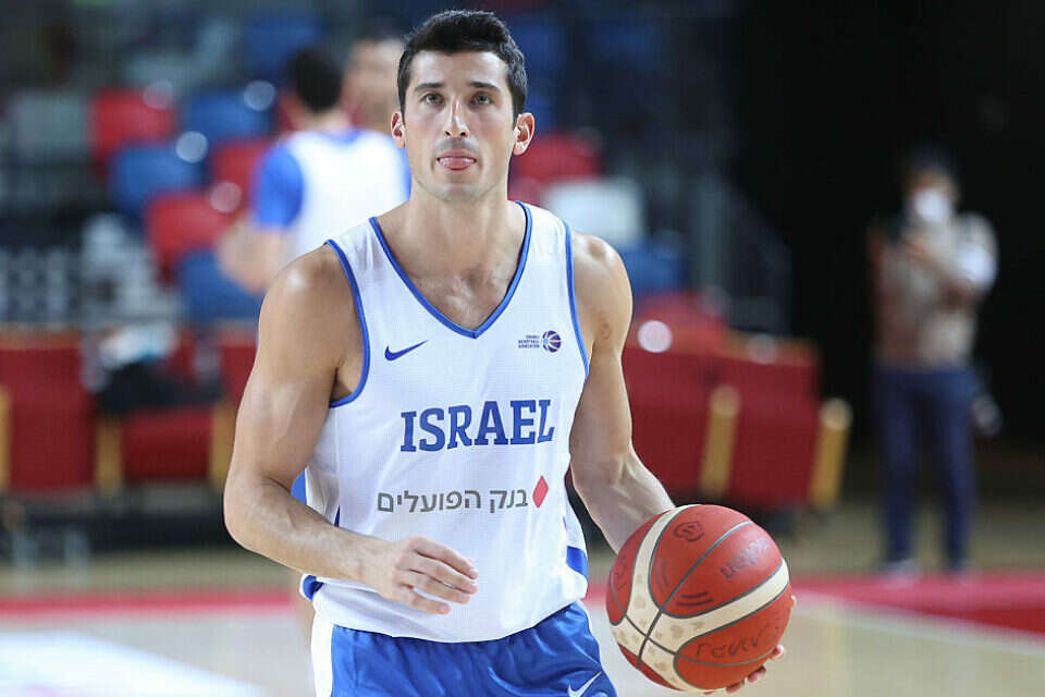 ג'ון דיברתולומיאו. יהיה המתאזרח של הנבחרת , דני מרון