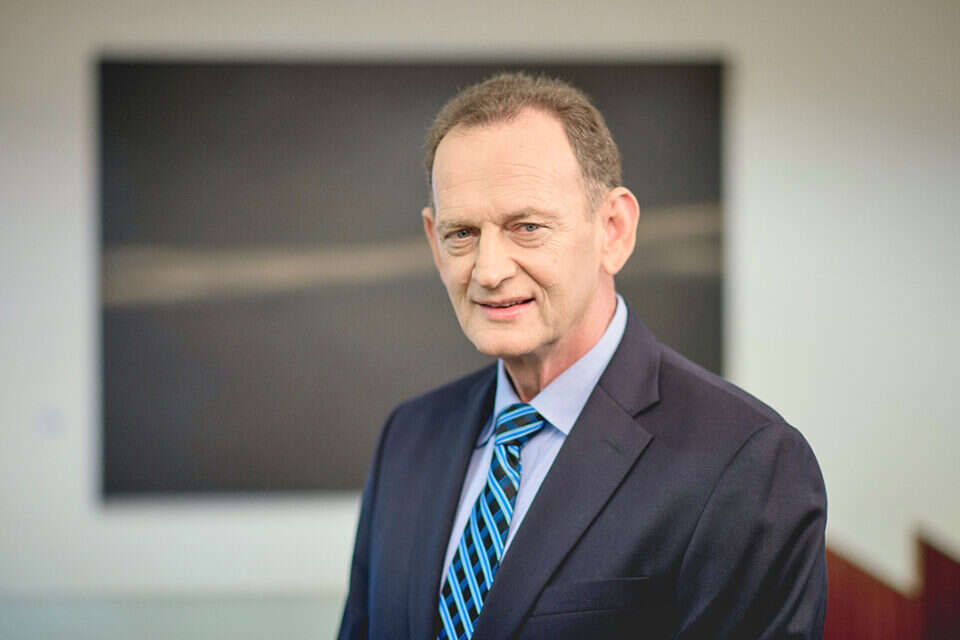 "התערבות של יו"ר הדירקטוריון בניהול השוטף באופן שפוגע ביציבות". יוחנן לוקר , יעקב מהגר