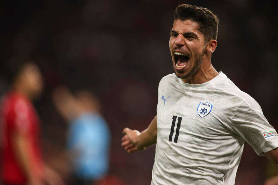 מנור סולומון. החתימה מתקרבת , איי.פי