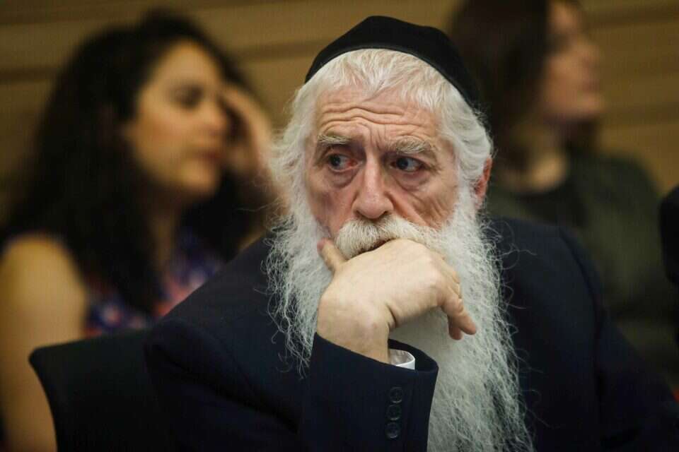 השר פורוש , אורן בן חקון