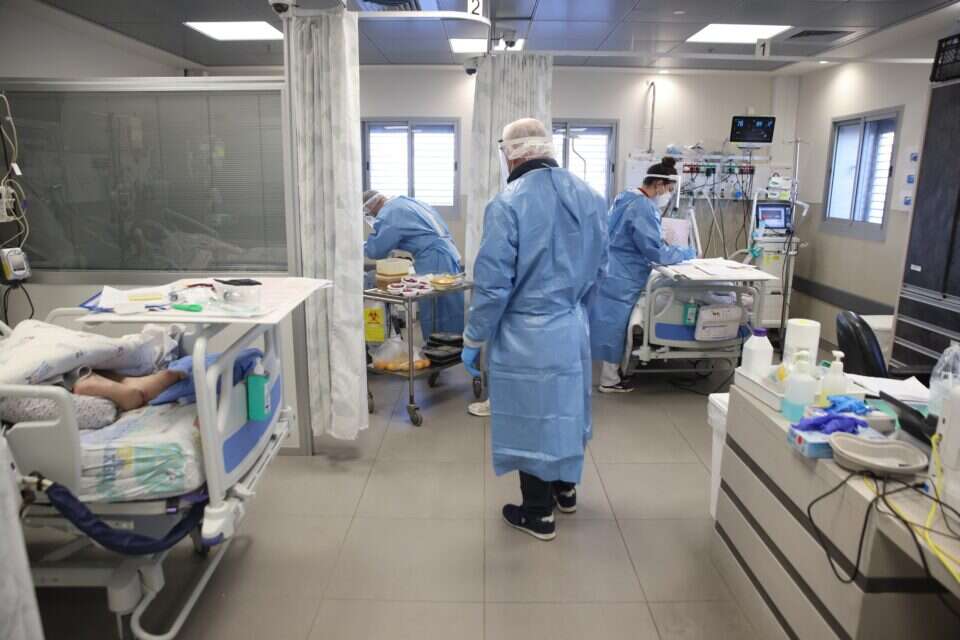 מחלקת קורונה בבית החולים זיו בצפת (ארכיון) , דוד כהן - ג'יני