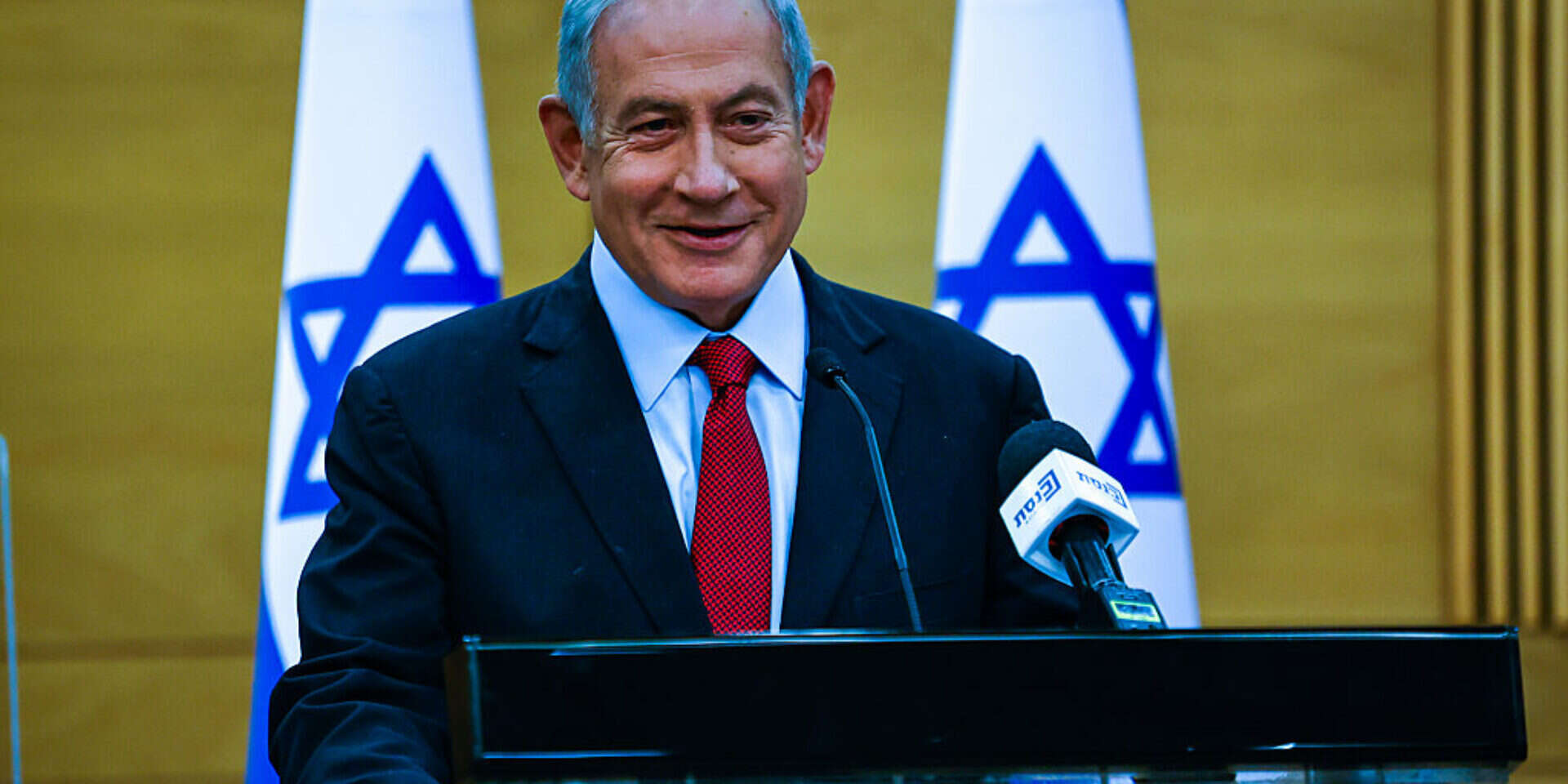 רה"מ לשעבר בנימין נתניהו בסיעת הליכוד , אורן בן חקון