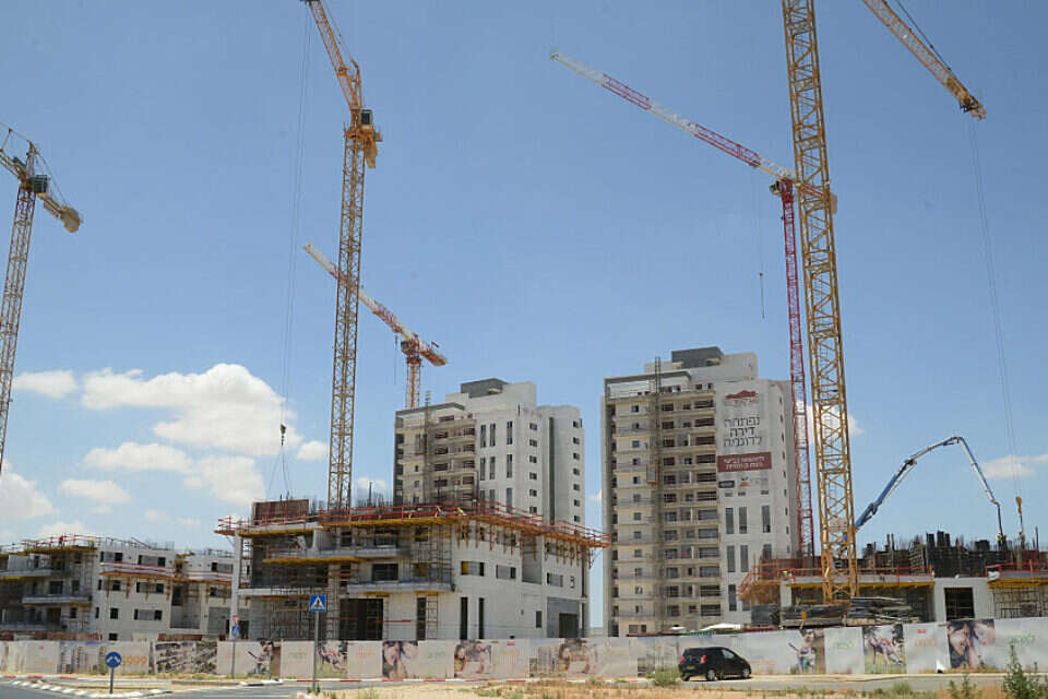 הריבית עולה ולוקחי המשכנתאות מתקשים לעמוד בנטל (להמחשה) , דודו גרינשפן