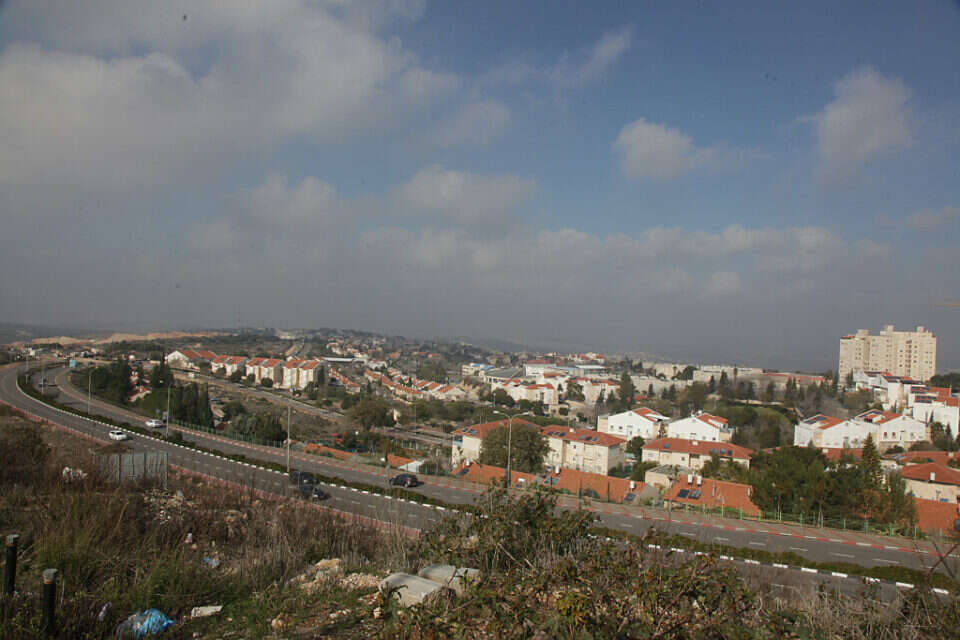 אריאל