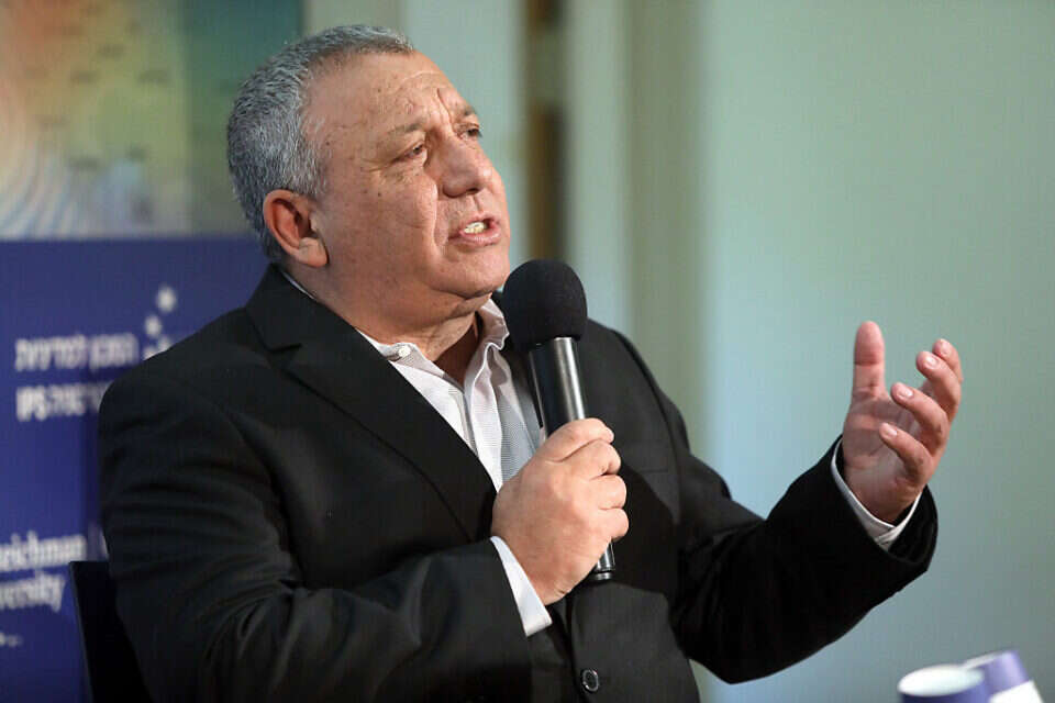 איזנקוט , גדעון מרקוביץ'
