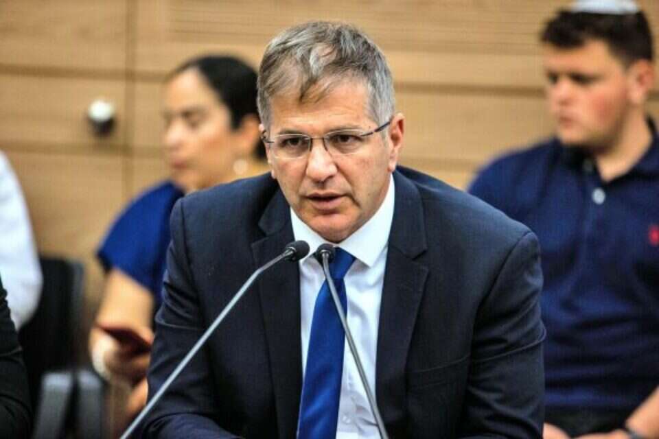 השר יואב קיש. "לא היית בדיונים" , אורן בן חקון