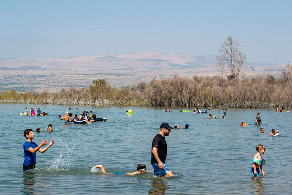 מזג אוויר חם מהרגיל , גיל אליהו/ג'יני