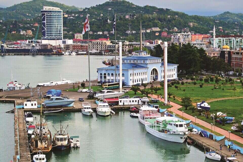 Tragedy in two Israeli travelers were killed in a car accident