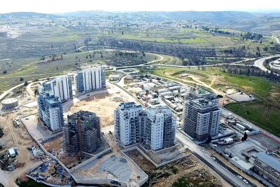 בית אל , אלקנה כהן
