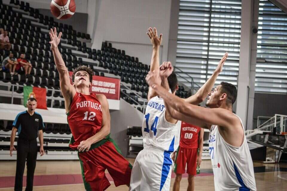 אנדרה קרוב מעל הגבוהים של ישראל , אתר פיב"א