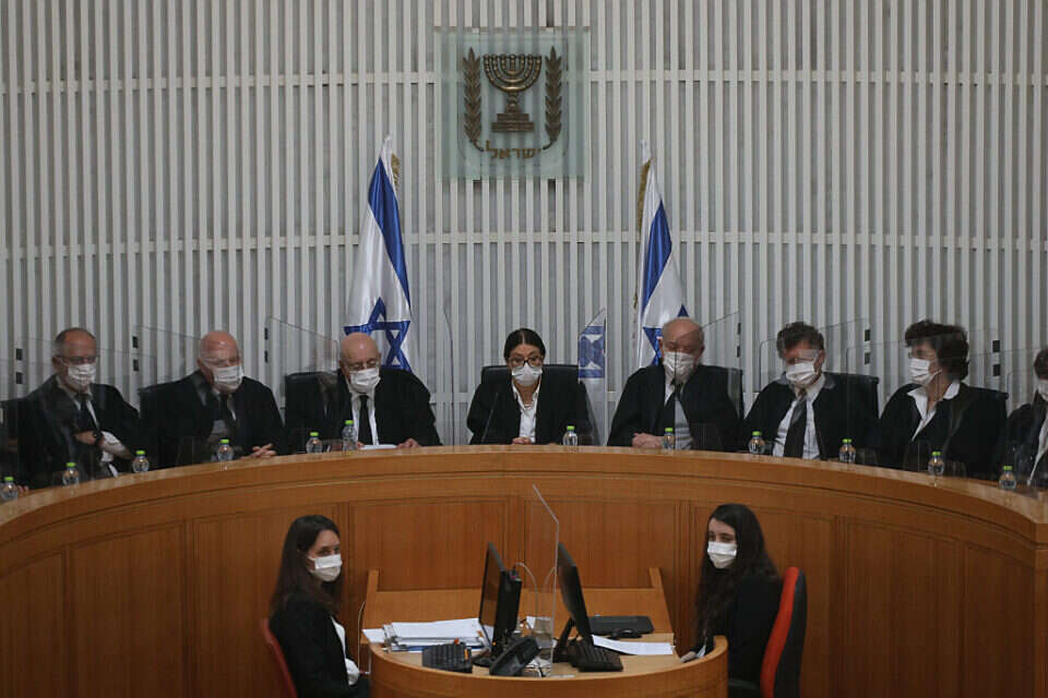 הרכב שופטי בג"ץ , אמיל סלמן