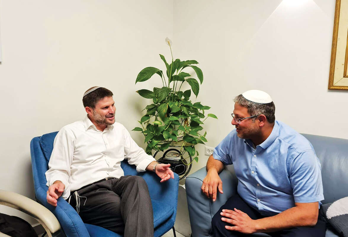 סמוטריץ' נגד בן גביר: "איזה מהלך חברתי הוא עשה במליאה? רב עם אחמד טיבי?"