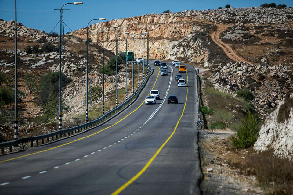 כביש 60 בשומרון (ארכיון) , אורן בן חקון