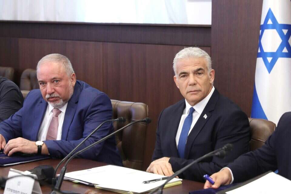 לפיד וליברמן , מארק ישראל סלם