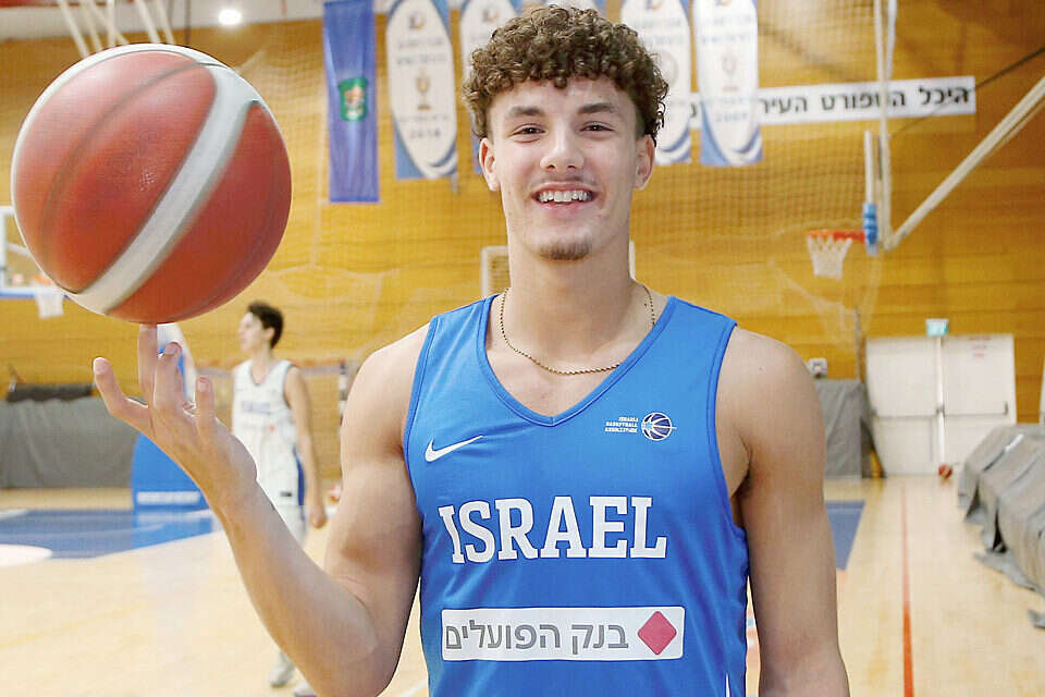 יעקב. הזמן שלו לקחת את הנבחרת על הגב , אלן שיבר