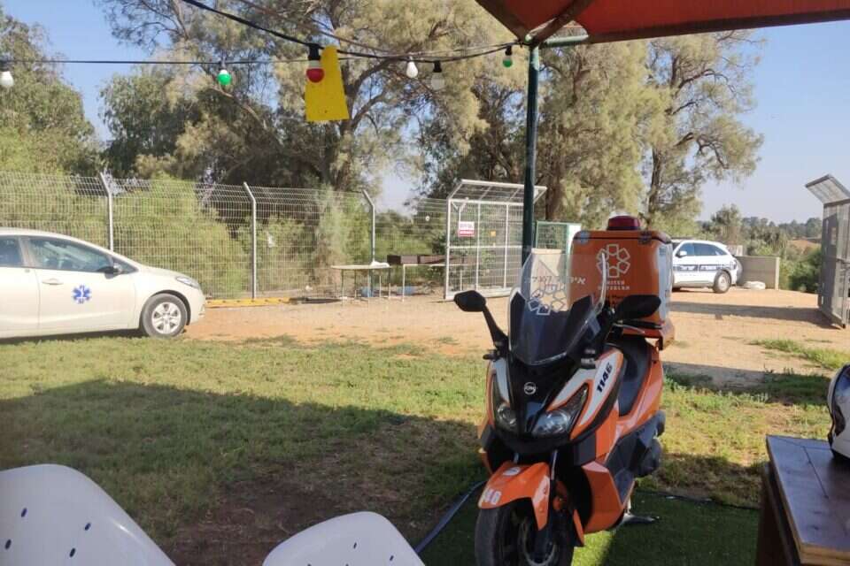 הכניסה לבריכה שבה טבע הקשיש , דוברות איחוד הצלה