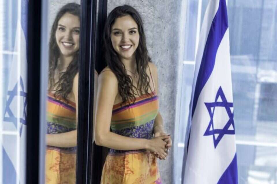 "אני לא מאמינה שהבייס של המצביעים הדמוקרטים שותף לגישה האנטי-ישראלית". ארין שרודי בישראל , יהושע יוסף