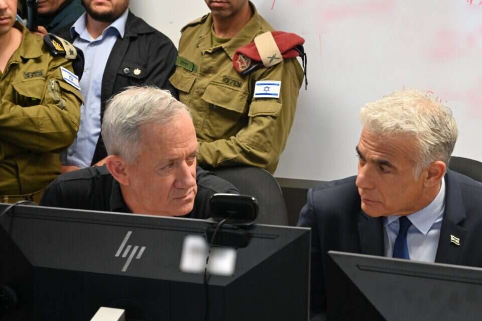 לפיד וגנץ באוגדת עזה , דובר צה"ל